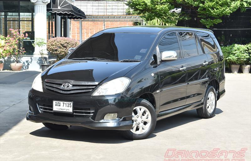 รถตู้มือสอง TOYOTA INNOVA รถปี 2012