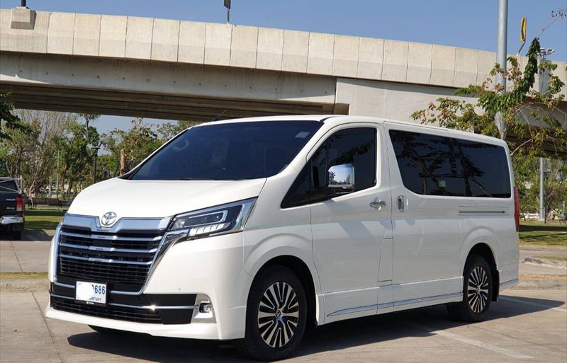 รถตู้มือสอง TOYOTA MAJESTY รถปี 2020