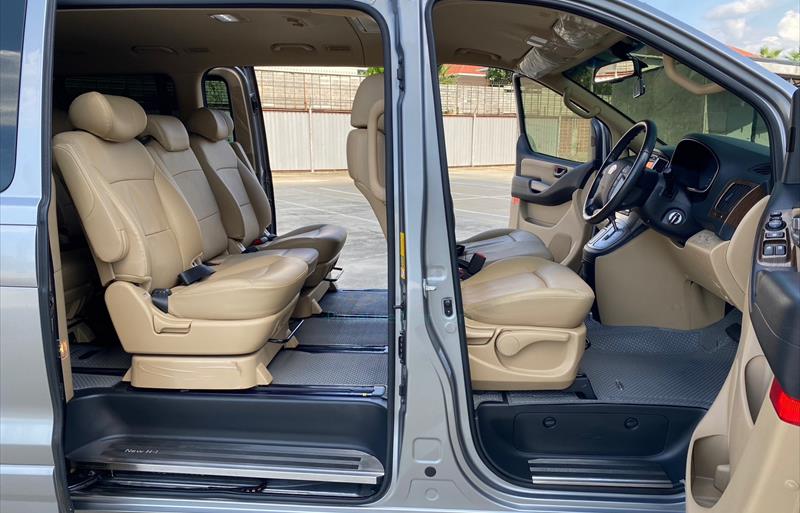 ขายรถตู้มือสอง-hyundai-ฮุนได-h-1-เอชวัน-รถปี2018-รหัส79927-a4aefdc0.jpg ขายรถตู้มือสอง-hyundai-ฮุนได-h-1-เอชวัน-รถปี2018-รหัส79927-a4aefdc0.jpg