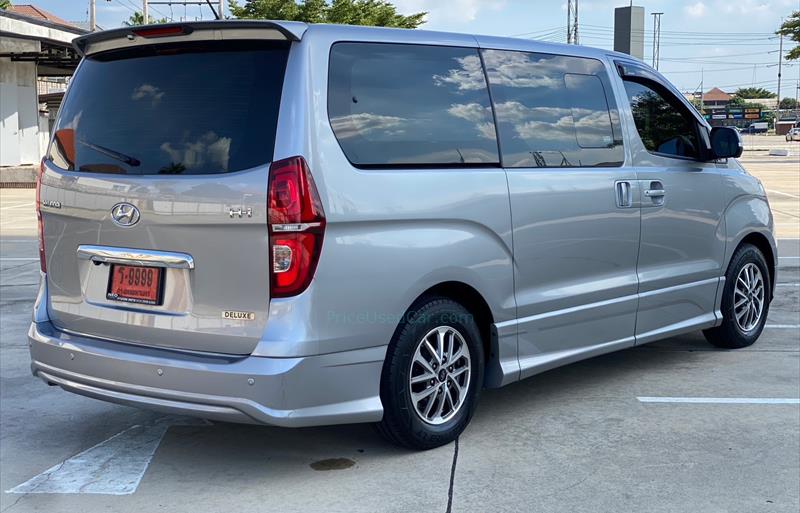 ขายรถตู้มือสอง hyundai h-1 รถปี2018 รหัส 79927 รูปที่3