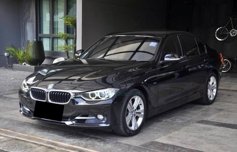 รถเก๋งมือสอง BMW 320i รถปี 2014