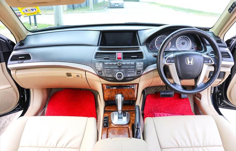 ขายรถเก๋งมือสอง honda accord รถปี2011 รหัส 79968 รูปที่6