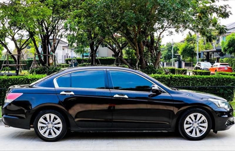 ขายรถเก๋งมือสอง honda accord รถปี2011 รหัส 79968 รูปที่2