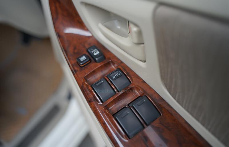 ขายรถตู้มือสอง-toyota-โตโยต้า-innova-อินโนวา-รถปี2012-รหัส80010-553fc9b8.jpg ขายรถตู้มือสอง-toyota-โตโยต้า-innova-อินโนวา-รถปี2012-รหัส80010-553fc9b8.jpg