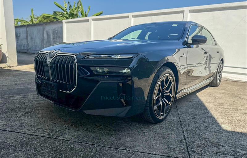 รถเก๋งมือสอง BMW Series 7 รถปี 2023