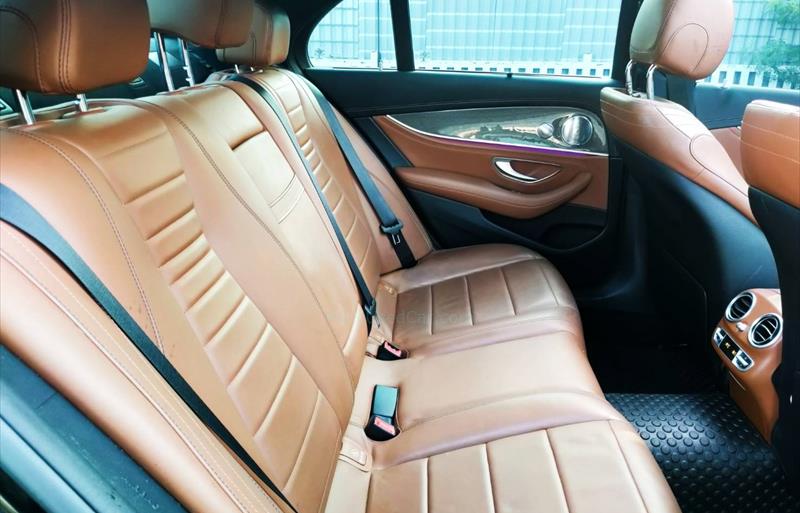 ขายรถเก๋งมือสอง mercedes-benz e220 รถปี2017 รหัส 80102-รูปที่11 ขายรถเก๋งมือสอง mercedes-benz e220 รถปี2017 รหัส 80102-รูปที่11