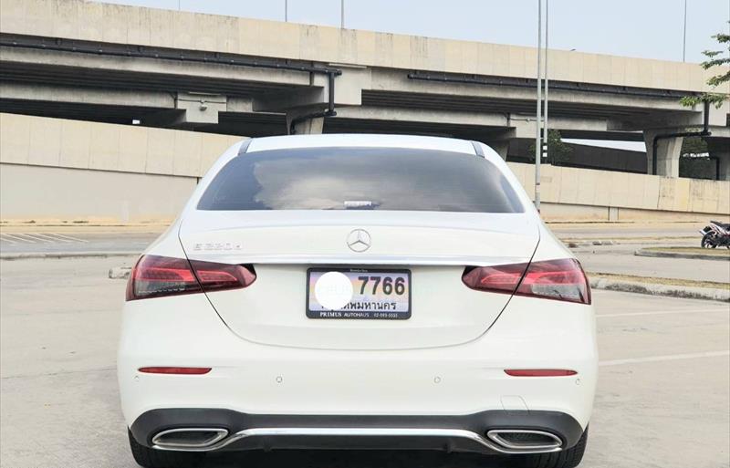 ขายรถเก๋งมือสอง-mercedes-benz-เมอร์เซเดสเบนซ์-e220-รถปี2022-รหัส80106-f6b8657a.jpg ขายรถเก๋งมือสอง-mercedes-benz-เมอร์เซเดสเบนซ์-e220-รถปี2022-รหัส80106-f6b8657a.jpg