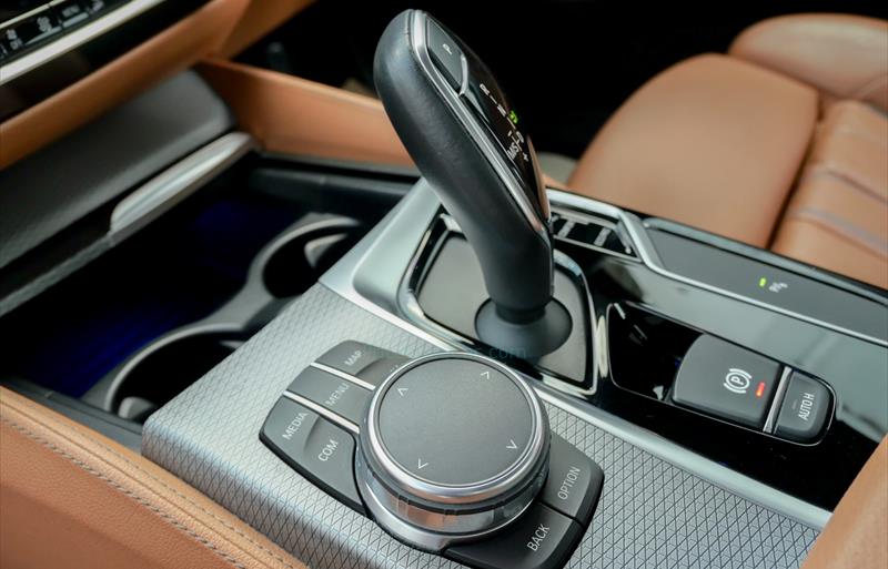 ขายรถเก๋งมือสอง-bmw-บีเอ็มดับบลิว-520d-ห้าสองศูนย์ดี-รถปี2018-รหัส80168-5ec9b88c.jpg ขายรถเก๋งมือสอง-bmw-บีเอ็มดับบลิว-520d-ห้าสองศูนย์ดี-รถปี2018-รหัส80168-5ec9b88c.jpg