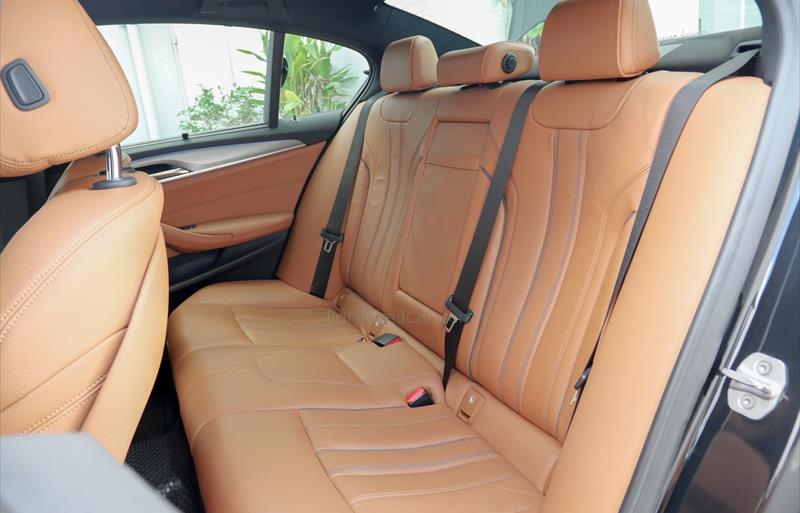 ขายรถเก๋งมือสอง-bmw-บีเอ็มดับบลิว-520d-ห้าสองศูนย์ดี-รถปี2018-รหัส80168-e7d365ad.jpg ขายรถเก๋งมือสอง-bmw-บีเอ็มดับบลิว-520d-ห้าสองศูนย์ดี-รถปี2018-รหัส80168-e7d365ad.jpg