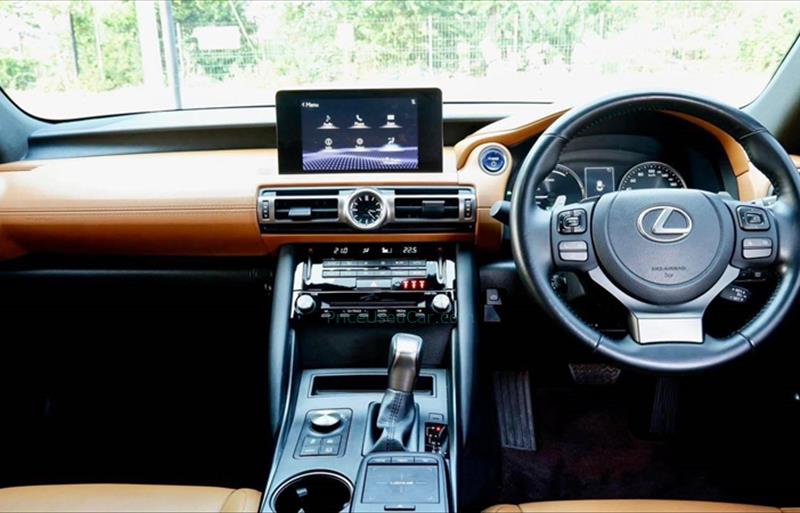 ขายรถเก๋งมือสอง-lexus-เลกซัส-is-300h-รถปี2022-รหัส80170-0f5b80ee.jpg ขายรถเก๋งมือสอง-lexus-เลกซัส-is-300h-รถปี2022-รหัส80170-0f5b80ee.jpg