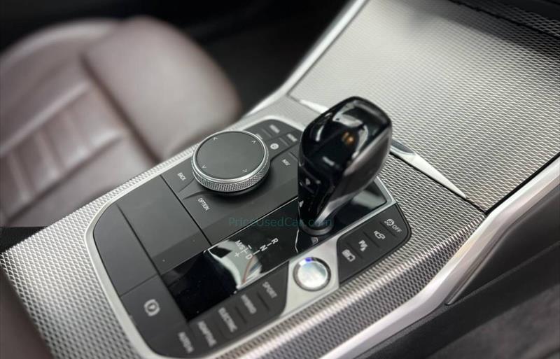 ขายรถเก๋งมือสอง-bmw-บีเอ็มดับบลิว-330e-รถปี2021-รหัส80209-e0517c20.jpg ขายรถเก๋งมือสอง-bmw-บีเอ็มดับบลิว-330e-รถปี2021-รหัส80209-e0517c20.jpg