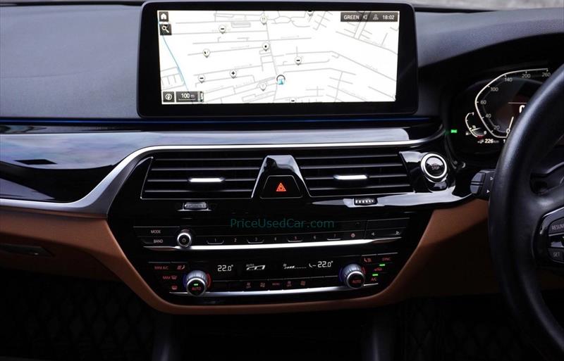 ขายรถเก๋งมือสอง-bmw-บีเอ็มดับบลิว-530i-รถปี2022-รหัส80270-5208393f.jpg ขายรถเก๋งมือสอง-bmw-บีเอ็มดับบลิว-530i-รถปี2022-รหัส80270-5208393f.jpg
