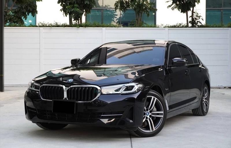 รถเก๋งมือสอง BMW 530i รถปี 2022