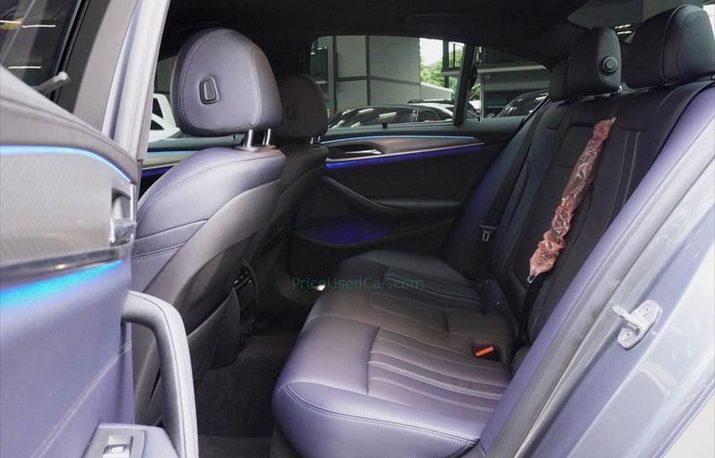 ขายรถเก๋งมือสอง-bmw-บีเอ็มดับบลิว-520d-ห้าสองศูนย์ดี-รถปี2018-รหัส80271-7074f199.jpg ขายรถเก๋งมือสอง-bmw-บีเอ็มดับบลิว-520d-ห้าสองศูนย์ดี-รถปี2018-รหัส80271-7074f199.jpg