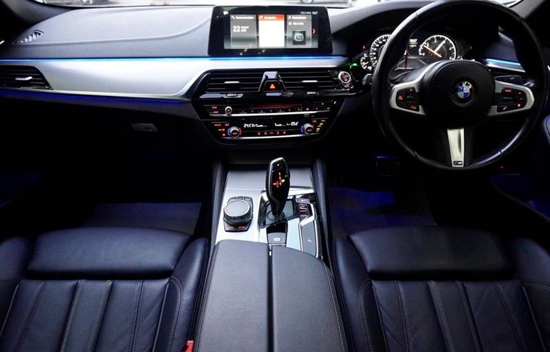 ขายรถเก๋งมือสอง-bmw-บีเอ็มดับบลิว-520d-ห้าสองศูนย์ดี-รถปี2018-รหัส80271-e4db426b.jpg ขายรถเก๋งมือสอง-bmw-บีเอ็มดับบลิว-520d-ห้าสองศูนย์ดี-รถปี2018-รหัส80271-e4db426b.jpg