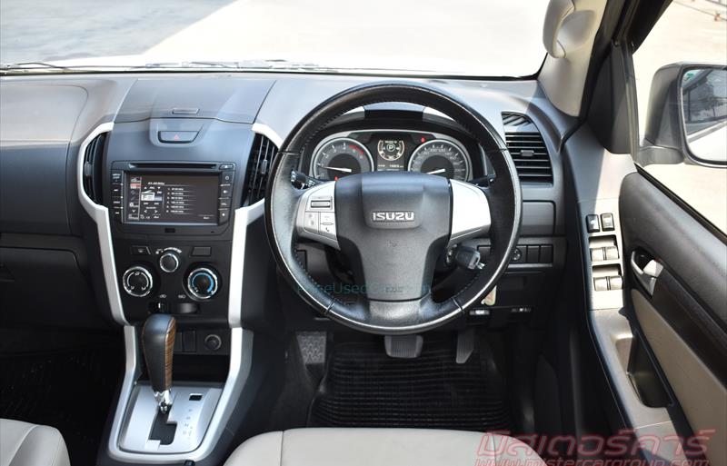 ขายรถ-suv-มือสอง-isuzu-อีซูซุ-mu-x-มิวเอ็กซ์-รถปี2016-รหัส80334-a4e09a83.jpg ขายรถ-suv-มือสอง-isuzu-อีซูซุ-mu-x-มิวเอ็กซ์-รถปี2016-รหัส80334-a4e09a83.jpg