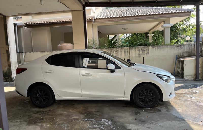 รถเก๋งมือสอง MAZDA 2 รถปี 2017