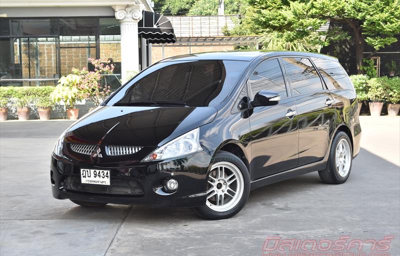 รถตู้มือสอง MITSUBISHI SPACE WAGON รถปี 2010