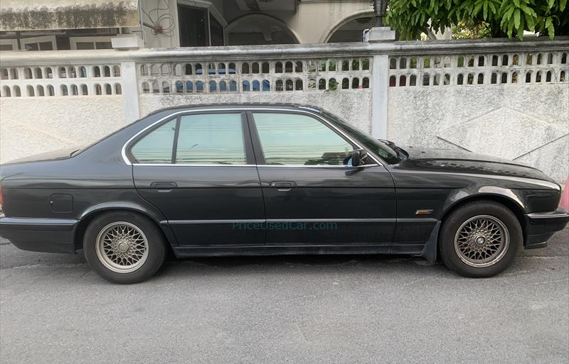 ขายรถเก๋งมือสอง bmw 525i รถปี1996 รหัส 80400 รูปที่2