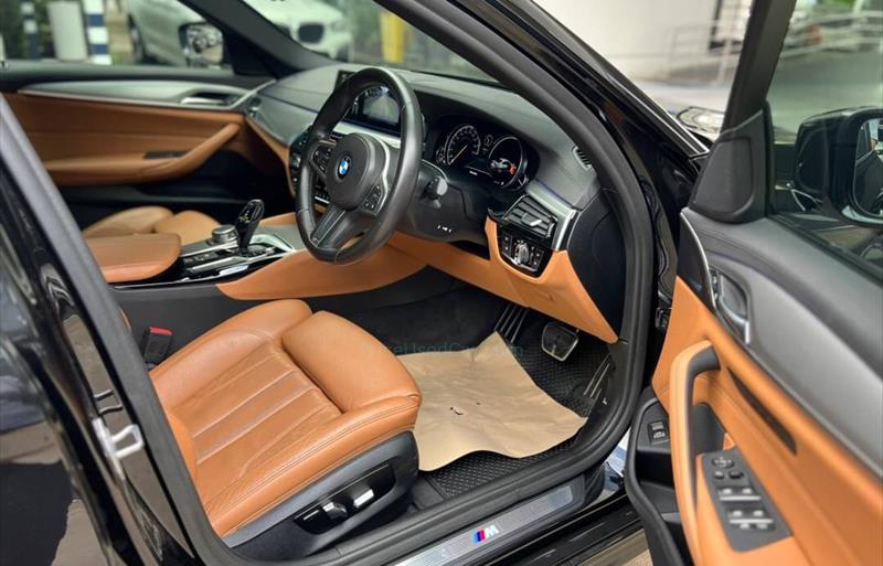 ขายรถเก๋งมือสอง-bmw-บีเอ็มดับบลิว-520d-ห้าสองศูนย์ดี-รถปี2018-รหัส80430-b8b26b58.jpg ขายรถเก๋งมือสอง-bmw-บีเอ็มดับบลิว-520d-ห้าสองศูนย์ดี-รถปี2018-รหัส80430-b8b26b58.jpg