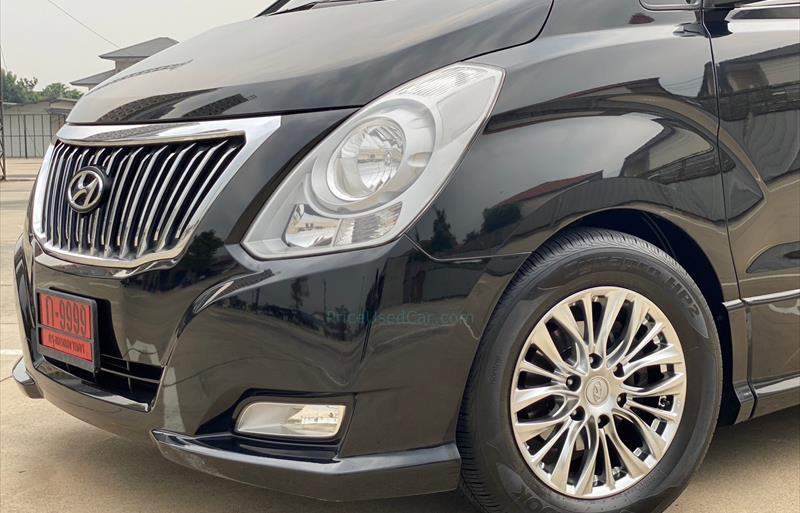 ขายรถตู้มือสอง-hyundai-ฮุนได-h-1-เอชวัน-รถปี2015-รหัส80531-6655269a.jpg ขายรถตู้มือสอง-hyundai-ฮุนได-h-1-เอชวัน-รถปี2015-รหัส80531-6655269a.jpg