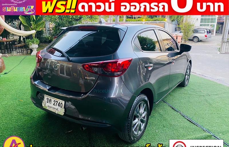ขายรถเก๋งมือสอง-mazda-มาสด้า-2-สอง-รถปี2022-รหัส80589-ca80a5dd.jpg ขายรถเก๋งมือสอง-mazda-มาสด้า-2-สอง-รถปี2022-รหัส80589-ca80a5dd.jpg