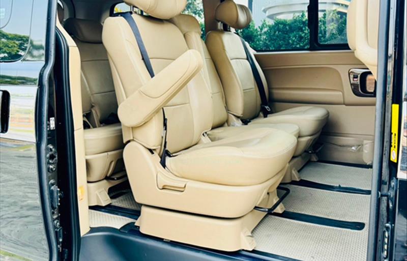 ขายรถตู้มือสอง-hyundai-ฮุนได-h-1-เอชวัน-รถปี2020-รหัส80625-07ae2250.jpg ขายรถตู้มือสอง-hyundai-ฮุนได-h-1-เอชวัน-รถปี2020-รหัส80625-07ae2250.jpg