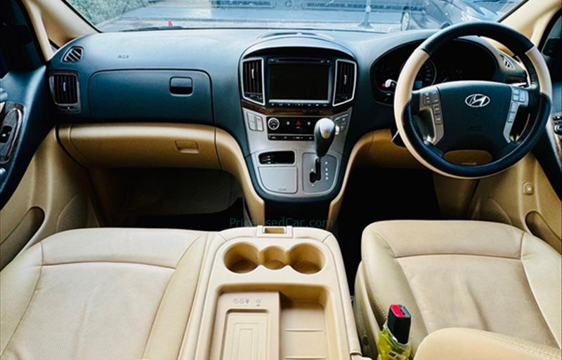 ขายรถตู้มือสอง-hyundai-ฮุนได-h-1-เอชวัน-รถปี2020-รหัส80625-779138f6.jpg ขายรถตู้มือสอง-hyundai-ฮุนได-h-1-เอชวัน-รถปี2020-รหัส80625-779138f6.jpg