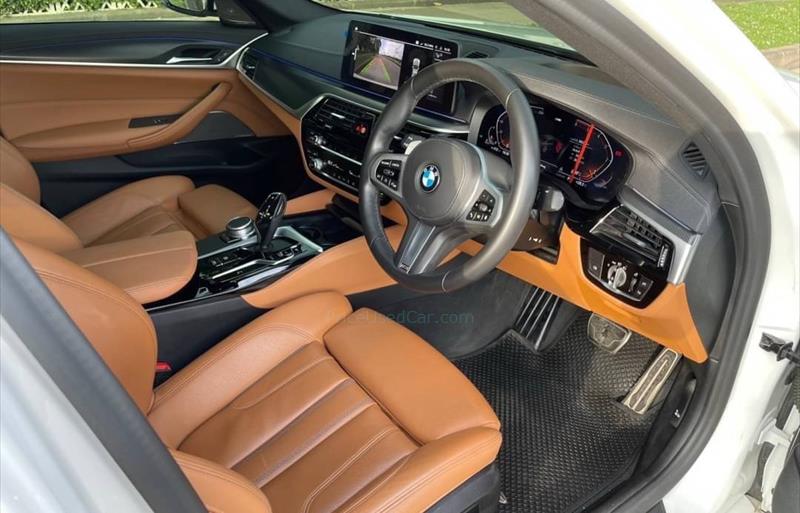 ขายรถเก๋งมือสอง-bmw-บีเอ็มดับบลิว-520d-ห้าสองศูนย์ดี-รถปี2021-รหัส80677-68de86ab.jpg ขายรถเก๋งมือสอง-bmw-บีเอ็มดับบลิว-520d-ห้าสองศูนย์ดี-รถปี2021-รหัส80677-68de86ab.jpg