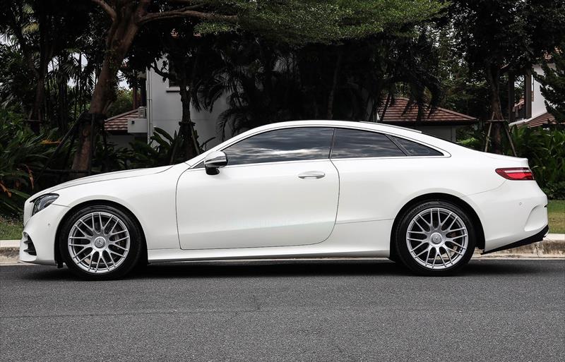 ขายรถเก๋งมือสอง-mercedes-benz-เมอร์เซเดสเบนซ์-e300-อีสามศูนย์ศูนย์-รถปี2017-รหัส80680-38fb13b6.jpg ขายรถเก๋งมือสอง-mercedes-benz-เมอร์เซเดสเบนซ์-e300-อีสามศูนย์ศูนย์-รถปี2017-รหัส80680-38fb13b6.jpg