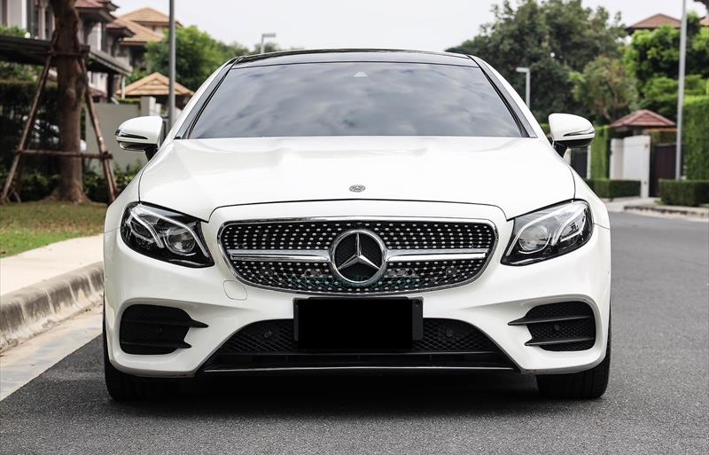 ขายรถเก๋งมือสอง-mercedes-benz-เมอร์เซเดสเบนซ์-e300-อีสามศูนย์ศูนย์-รถปี2017-รหัส80680-631c1ad9.jpg ขายรถเก๋งมือสอง-mercedes-benz-เมอร์เซเดสเบนซ์-e300-อีสามศูนย์ศูนย์-รถปี2017-รหัส80680-631c1ad9.jpg