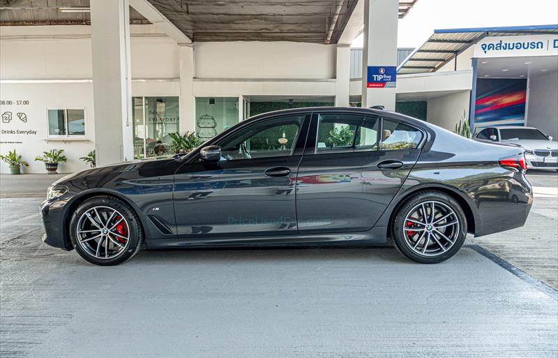 ขายรถเก๋งมือสอง-bmw-บีเอ็มดับบลิว-525d-รถปี2023-รหัส80707-54ff307a.jpg ขายรถเก๋งมือสอง-bmw-บีเอ็มดับบลิว-525d-รถปี2023-รหัส80707-54ff307a.jpg