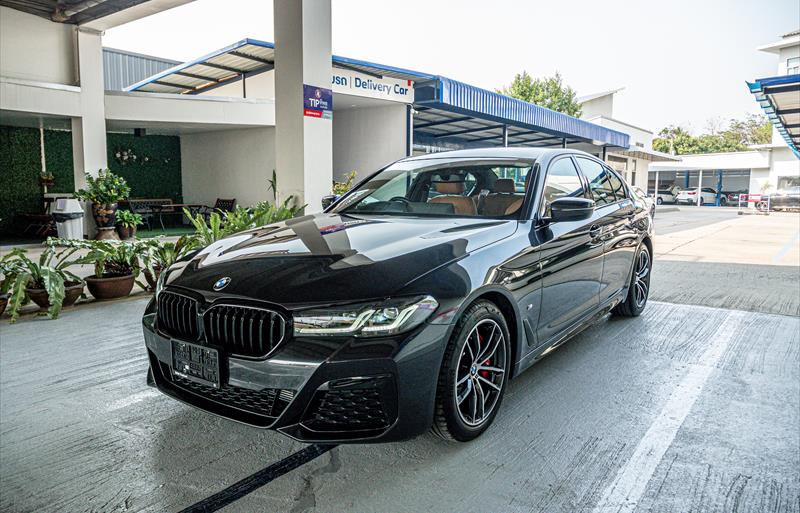 รถเก๋งมือสอง BMW 520d รถปี 2023