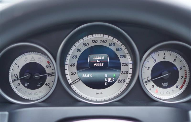 ขายรถเก๋งมือสอง-mercedes-benz-เมอร์เซเดสเบนซ์-e200-อีสองศูนย์ศูนย์-รถปี2014-รหัส80752-25a619b0.jpg ขายรถเก๋งมือสอง-mercedes-benz-เมอร์เซเดสเบนซ์-e200-อีสองศูนย์ศูนย์-รถปี2014-รหัส80752-25a619b0.jpg