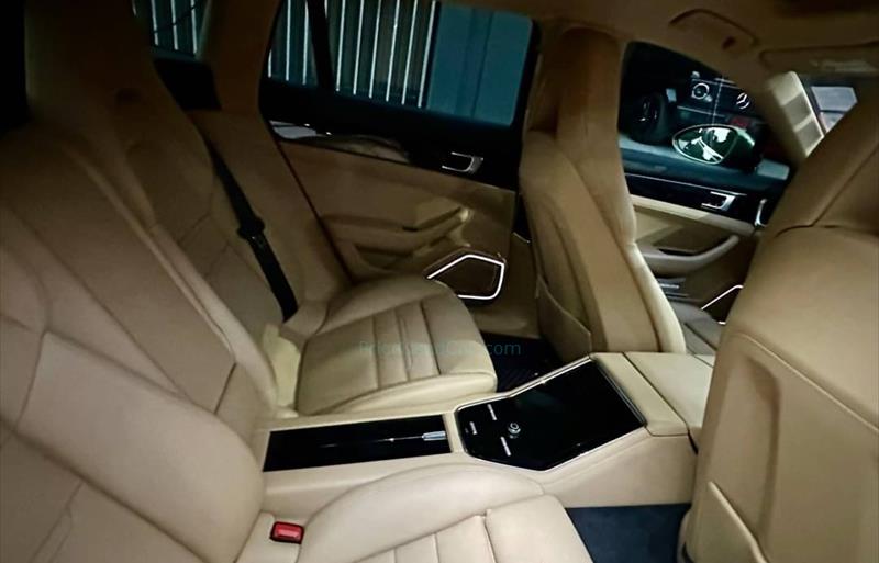 ขายรถเก๋งมือสอง-porsche-ปอร์เช่-panamera-รถปี2022-รหัส80778-122c2741.jpg ขายรถเก๋งมือสอง-porsche-ปอร์เช่-panamera-รถปี2022-รหัส80778-122c2741.jpg