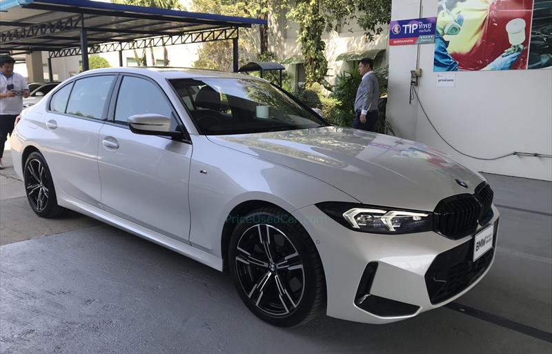 รถเก๋งมือสอง BMW 330i รถปี 2023