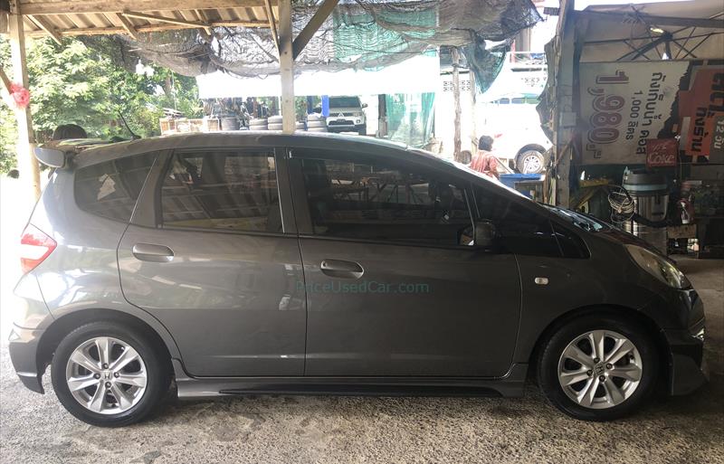 ขายรถเก๋งมือสอง honda jazz รถปี2013 รหัส 80942 รูปที่2