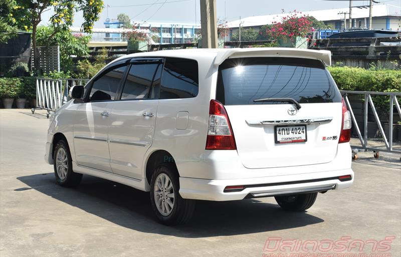 ขายรถตู้มือสอง-toyota-โตโยต้า-innova-อินโนวา-รถปี2015-รหัส80955-81ebd248.jpg ขายรถตู้มือสอง-toyota-โตโยต้า-innova-อินโนวา-รถปี2015-รหัส80955-81ebd248.jpg