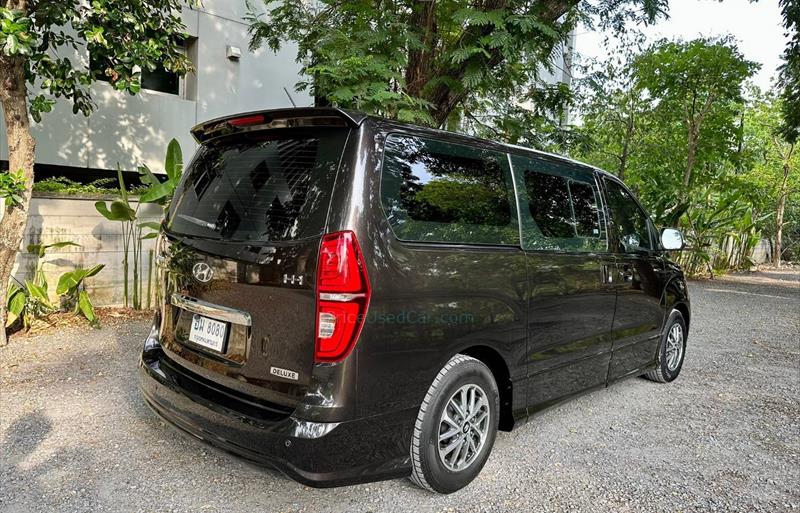 ขายรถตู้มือสอง hyundai h-1 รถปี2019 รหัส 81072 รูปที่4