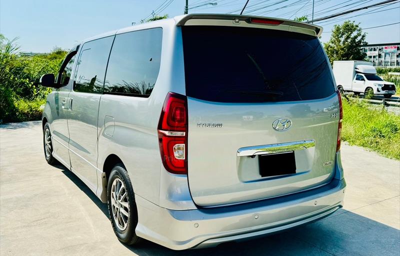 ขายรถตู้มือสอง-hyundai-ฮุนได-h-1-เอชวัน-รถปี2019-รหัส81073-5f66c2f5.jpg ขายรถตู้มือสอง-hyundai-ฮุนได-h-1-เอชวัน-รถปี2019-รหัส81073-5f66c2f5.jpg