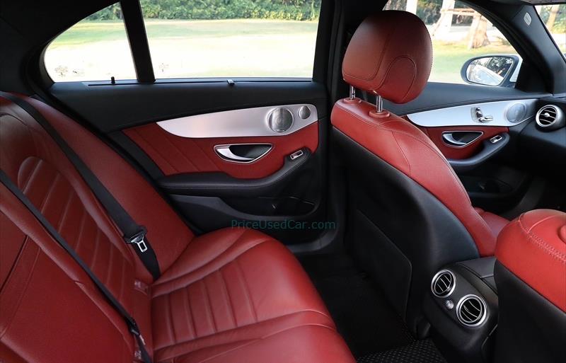 ขายรถเก๋งมือสอง-mercedes-benz-เมอร์เซเดสเบนซ์-c220-รถปี2018-รหัส81110-e90d2896.jpg ขายรถเก๋งมือสอง-mercedes-benz-เมอร์เซเดสเบนซ์-c220-รถปี2018-รหัส81110-e90d2896.jpg