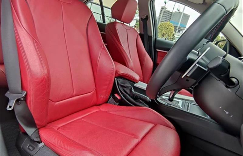 ขายรถเก๋งมือสอง-bmw-บีเอ็มดับบลิว-330e-รถปี2018-รหัส81143-e909229b.jpg ขายรถเก๋งมือสอง-bmw-บีเอ็มดับบลิว-330e-รถปี2018-รหัส81143-e909229b.jpg