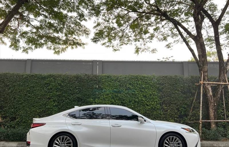 ขายรถเก๋งมือสอง-lexus-เลกซัส-es300h-รถปี2019-รหัส81167-0b24653f.jpg ขายรถเก๋งมือสอง-lexus-เลกซัส-es300h-รถปี2019-รหัส81167-0b24653f.jpg
