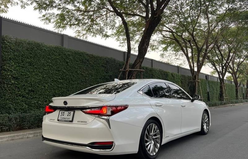 ขายรถเก๋งมือสอง-lexus-เลกซัส-es300h-รถปี2019-รหัส81167-97c9a00e.jpg ขายรถเก๋งมือสอง-lexus-เลกซัส-es300h-รถปี2019-รหัส81167-97c9a00e.jpg