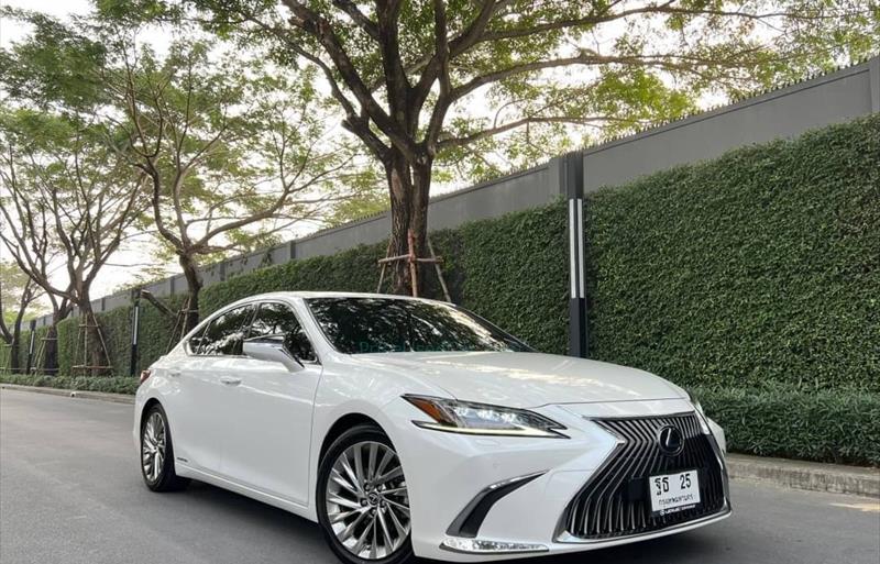 รถเก๋งมือสอง LEXUS ES300h รถปี 2019