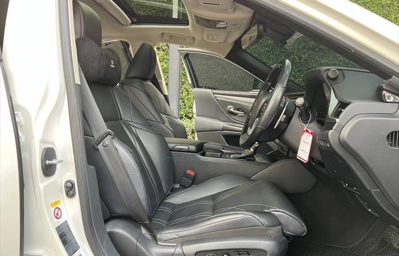 ขายรถเก๋งมือสอง-lexus-เลกซัส-es300h-รถปี2019-รหัส81167-eb1eb46f.jpg ขายรถเก๋งมือสอง-lexus-เลกซัส-es300h-รถปี2019-รหัส81167-eb1eb46f.jpg