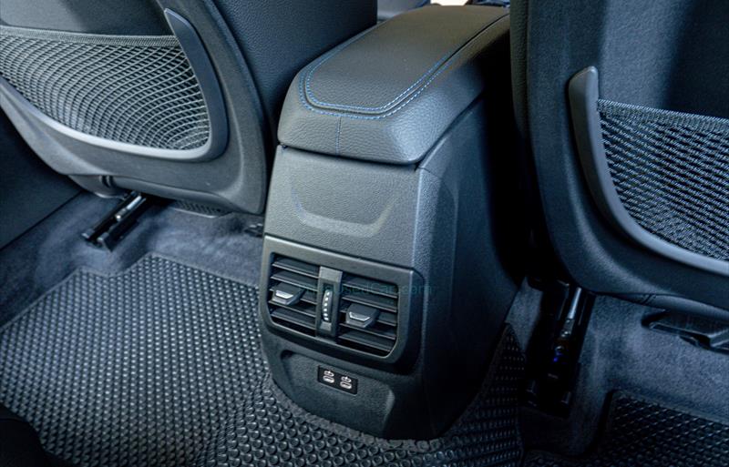 ขายรถเก๋งมือสอง-bmw-บีเอ็มดับบลิว-220i-รถปี2023-รหัส81186-fa92274b.jpg ขายรถเก๋งมือสอง-bmw-บีเอ็มดับบลิว-220i-รถปี2023-รหัส81186-fa92274b.jpg