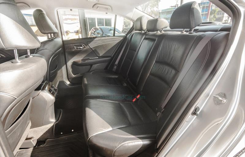 ขายรถเก๋งมือสอง-honda-ฮอนด้า-accord-แอคคอร์ด-รถปี2013-รหัส81187-17128c79.jpg ขายรถเก๋งมือสอง-honda-ฮอนด้า-accord-แอคคอร์ด-รถปี2013-รหัส81187-17128c79.jpg