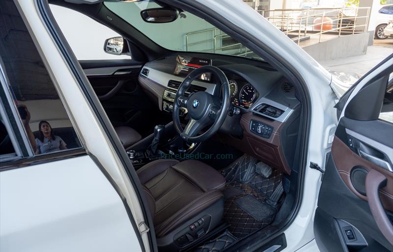 ขายรถ-suv-มือสอง-bmw-บีเอ็มดับบลิว-x1-เอ็กซ์1-รถปี2022-รหัส81235-02a9bb70.jpg ขายรถ-suv-มือสอง-bmw-บีเอ็มดับบลิว-x1-เอ็กซ์1-รถปี2022-รหัส81235-02a9bb70.jpg