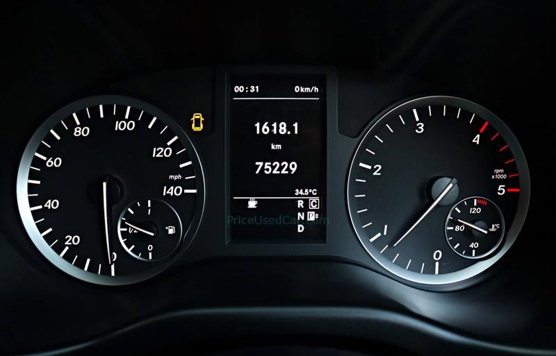 ขายรถตู้มือสอง-mercedes-benz-เมอร์เซเดสเบนซ์-vito-วีโต้-รถปี2021-รหัส81248-a2fcb02a.jpg ขายรถตู้มือสอง-mercedes-benz-เมอร์เซเดสเบนซ์-vito-วีโต้-รถปี2021-รหัส81248-a2fcb02a.jpg